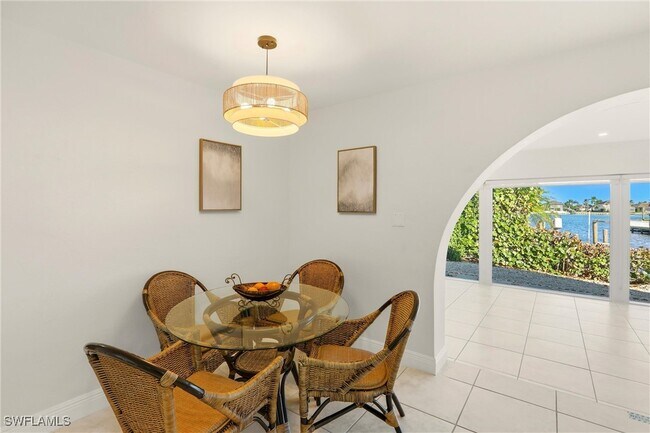 Photo - 339 Landmark St