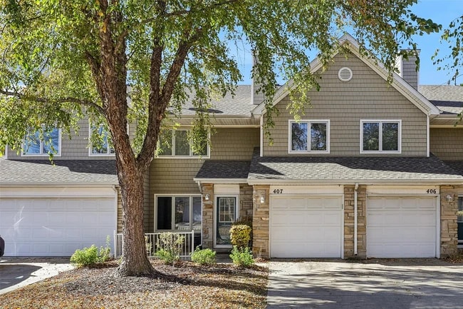 Photo - 811 Burr Oaks Dr Unit 407