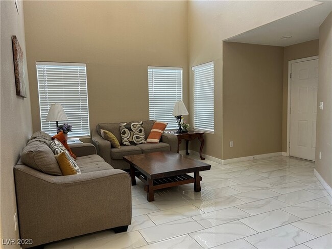 Photo - 7975 Twain Harte St