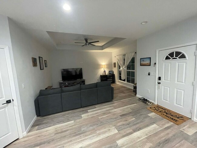 Photo - 917 N 16th St