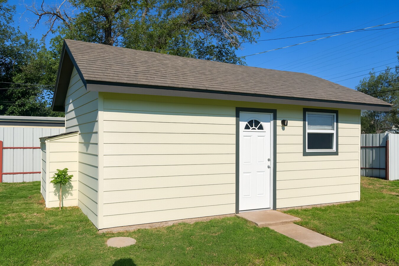 Photo - 3202 Baylor St Apartment Unit BACK