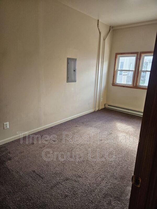 Photo - 19 W Main St Unit 1