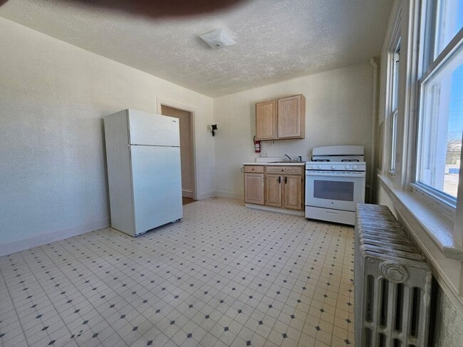 Photo - 147 S Main St Unit 147 S. Main Street - 2nd Floor