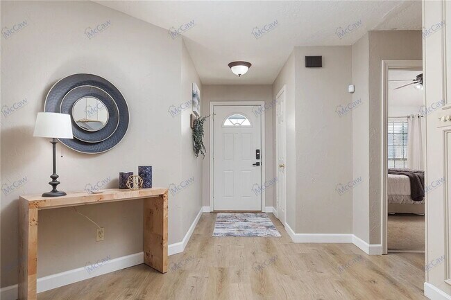 Photo - 1029 Field Trail Dr