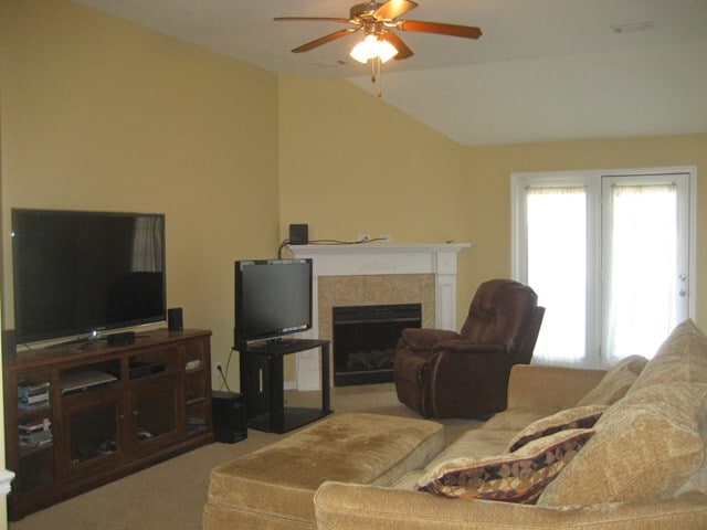 Photo - 2057 Lake Forest Dr