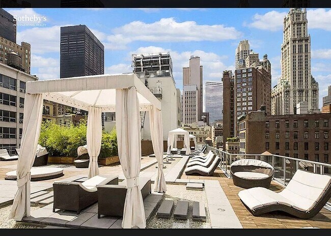 111 Fulton St Unit 415