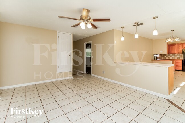 Photo - 2720 Erin Rd
