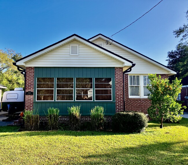 Photo - 1021 Ingleside Ave House