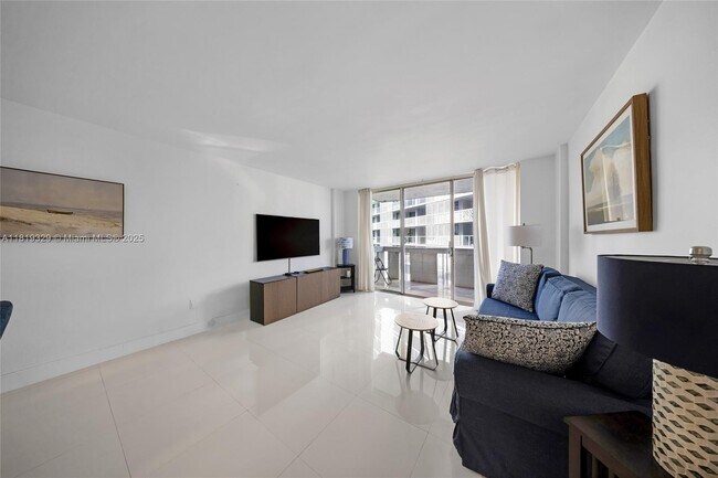 800 West Ave Unit 736