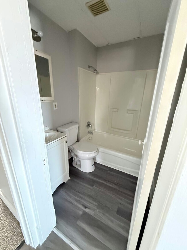 Photo - 934 Alhambra Rd Unidad 2