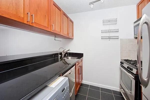 Building Photo - 376 Broadway Rental
