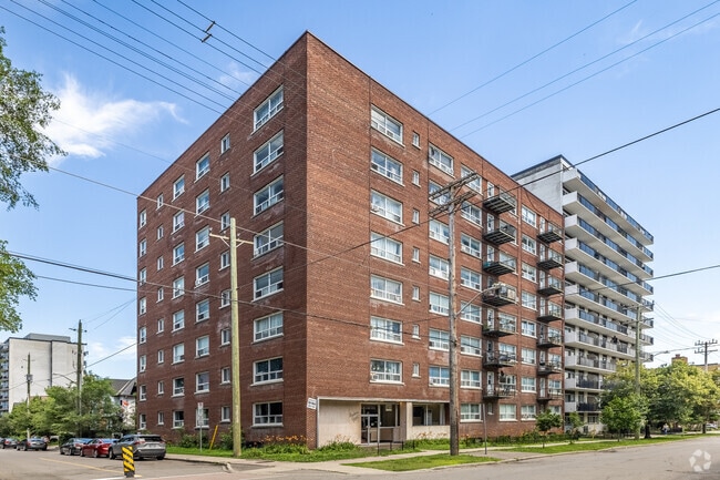 Building Photo - Sadler's Court Apartments