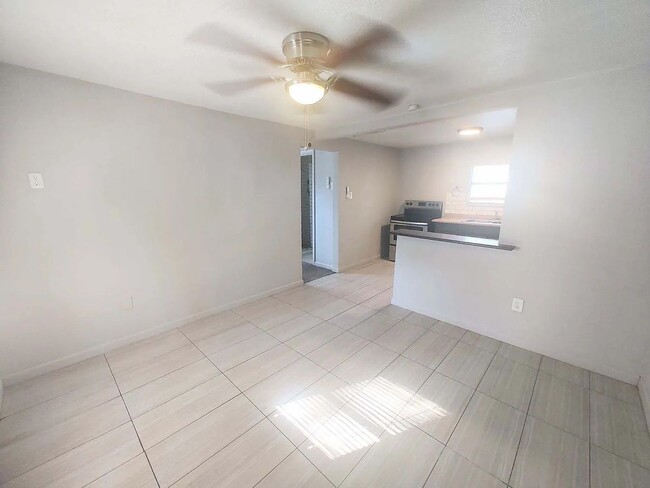 Photo - 2404 Avenue U Unit B