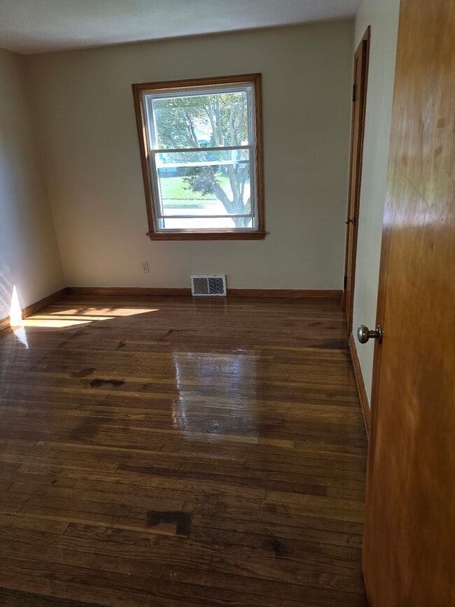 Photo - 12405 Reindeer Ave