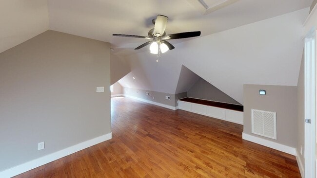 Photo - 7BR/5BA in Fort Sanders | Walk to UTK & Ne...