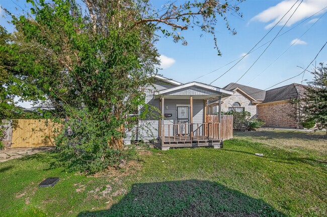 Photo - 8211 Parnell St Casa