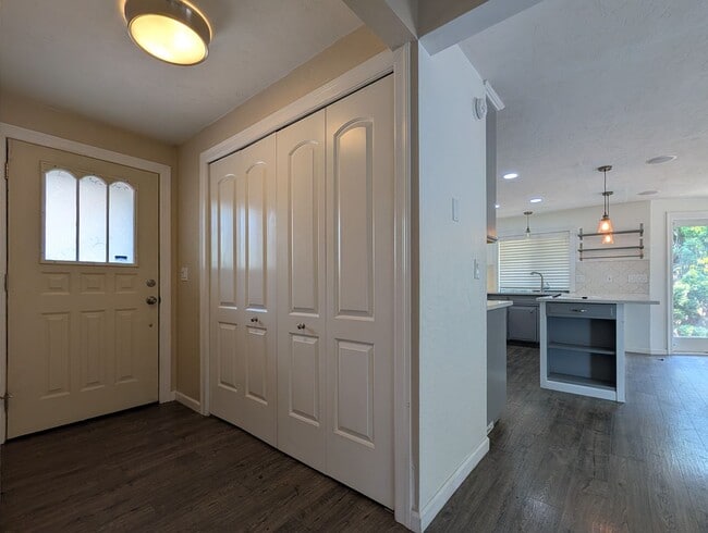 Photo - 3570 Hickory Ave