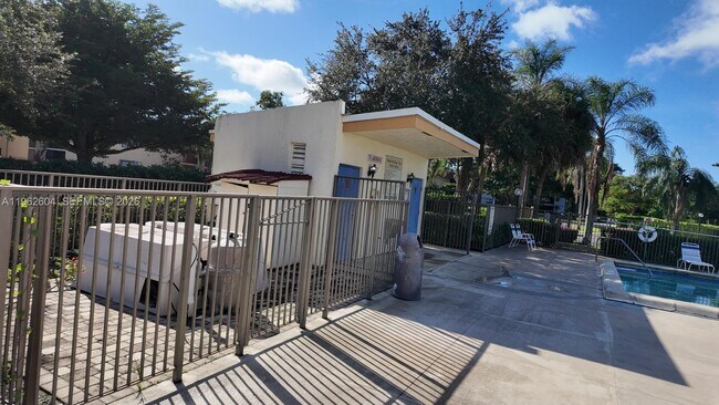 Photo - 177 Lakeview Dr Unit 103