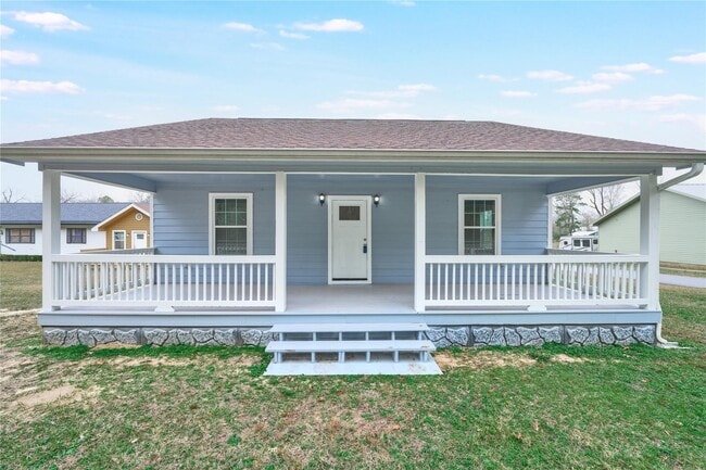 Photo - 450 Ritchey Rd