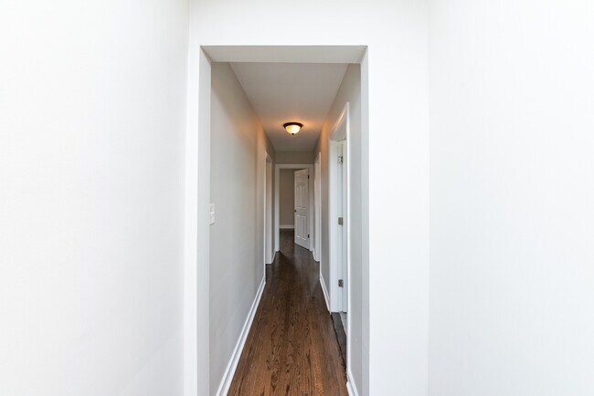 Photo - 2745 W Gregory St Unidad 1