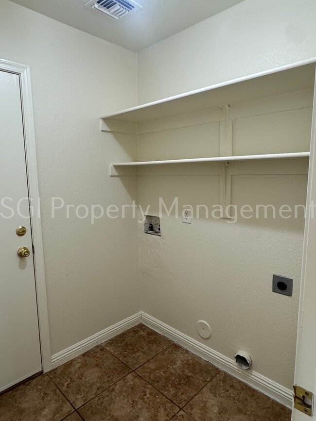 Photo - 2407 W Mobile Ln