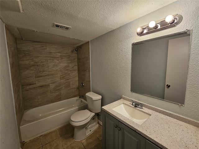 Photo - 2227 Nantucket Village Dr