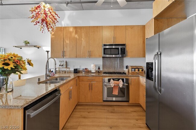 Photo - 353 E Bonneville Ave Unit 233