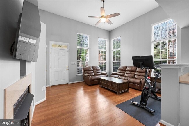 Photo - 4910 Barbour Dr
