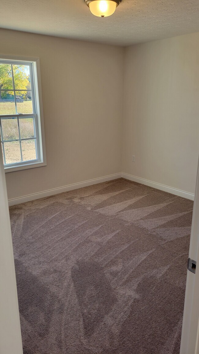 Photo - 114 Creek Dr