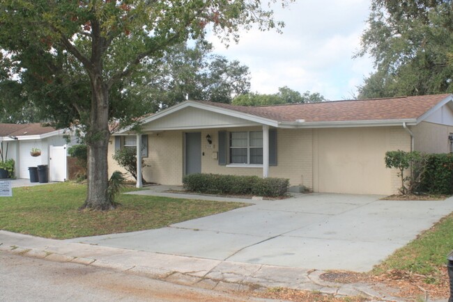 Updated 3 bed 1.5 bath in New Port Richey - Updated 3 bed 1.5 bath in New Port Richey Casa