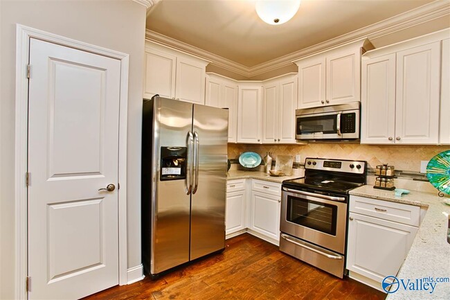 Photo - 13 NW Moore Farm Cir Condo Unit 13