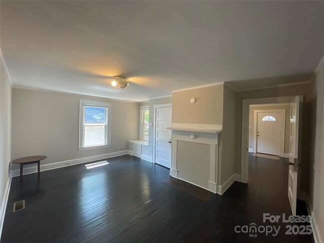 Photo - 904 Harrill St