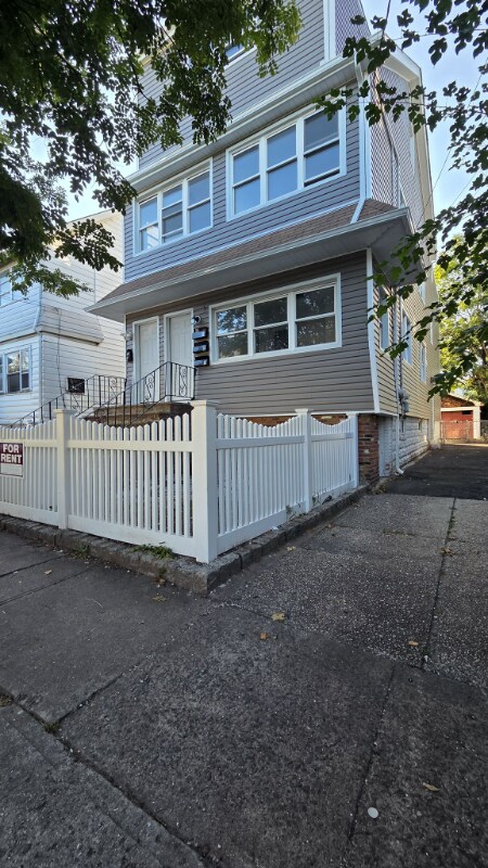 Photo - 205 N 16th St Unit 2