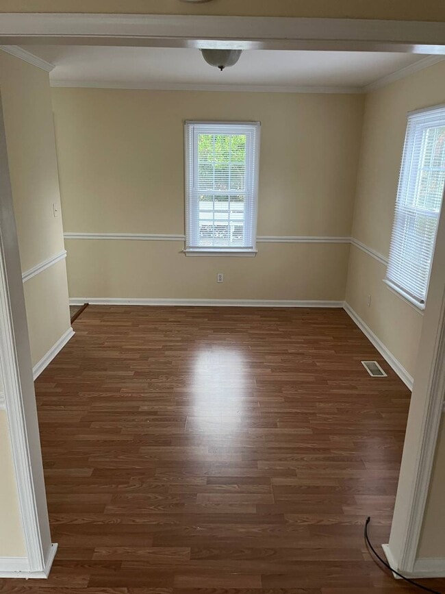 Photo - 684 Williams-White Rd