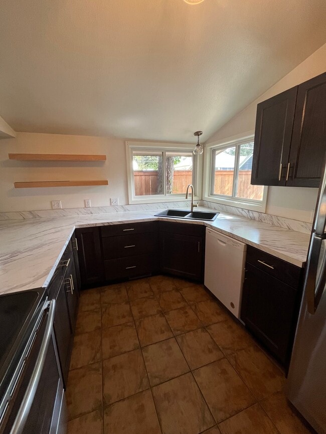 34 Yellowstone Ave Unit 34 Yellowstone