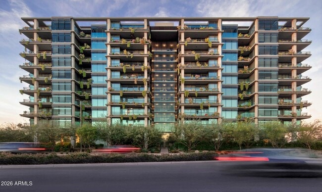 Building Photo - 7120 E Kierland Blvd Unit 319