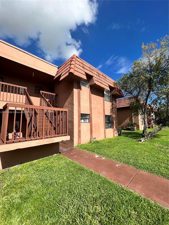 Building Photo - 6515 W 27th Ct Unit 49-22 Rental