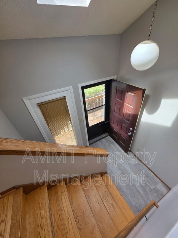 Photo - JR Real Estate: 848 Dover Street