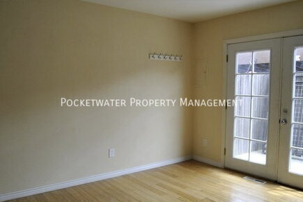 Photo - 1827 Quail St