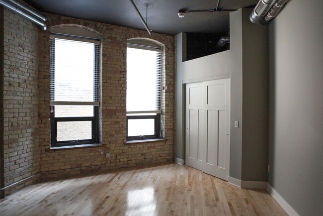 Lofts at the Kendall
