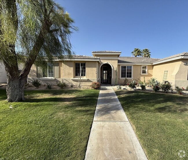 Building Photo - Gated Desert Collection Rental