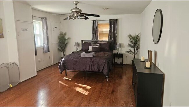 Photo - 7908 Rosaryville Rd