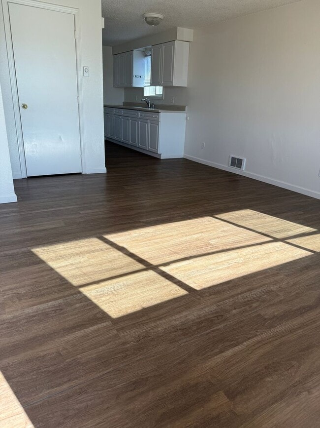 Photo - 700 1th SW 1-3 Unit #3-A 521-AA