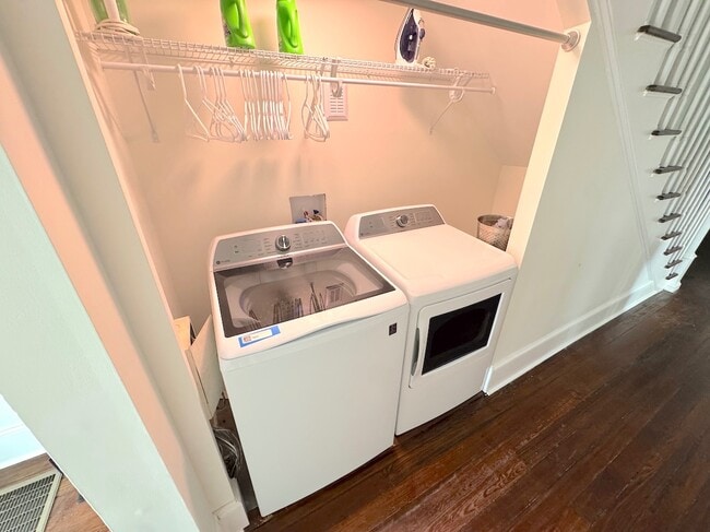 Photo - 20 E 40th St