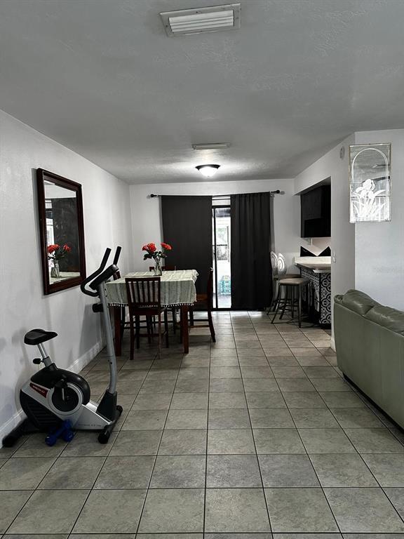 Photo - 1048 Wakefield Cir