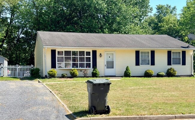 Photo - 7397 Patrick Rd