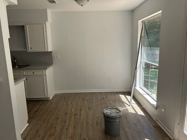 Photo - 3030 Winding Way