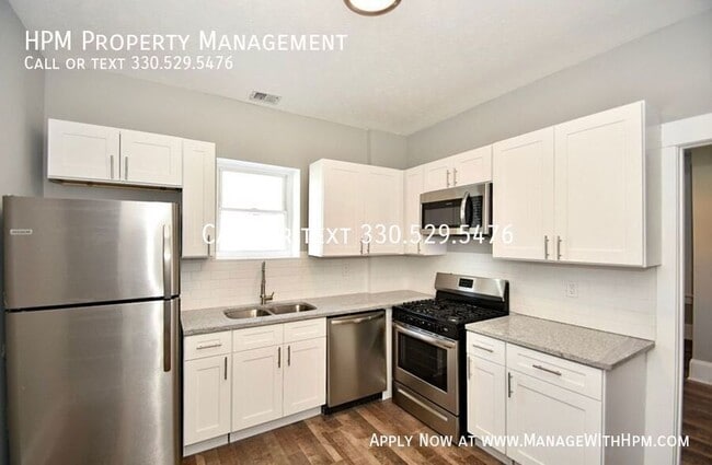 Photo - 2179 W 11th St Unit 4