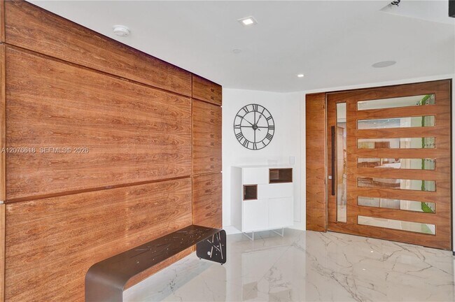 Photo - 4000 Island Blvd Unit PH2