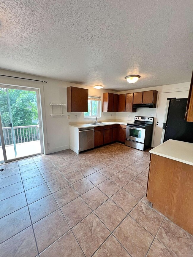 Photo - 10 Pinewood Dr